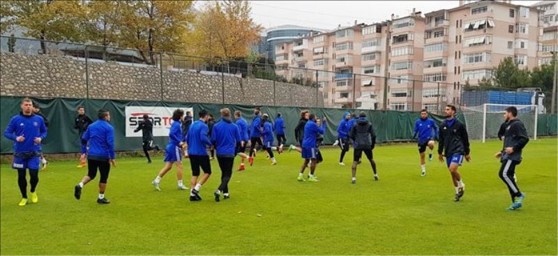 Karabükspor´da Bursaspor maçı hazırlıkları başladı
