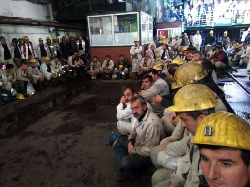 Madenciler soma maden şehitlerini dualarla andı