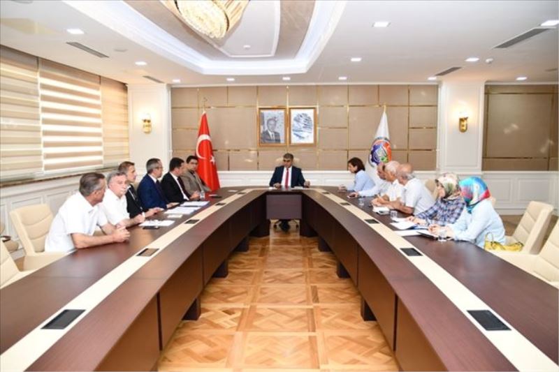 Safranbolu Safranı Coğrafi İşareti ve Safranbolu Lokumu Toplantısı Vali Fuat Gürel Başkanlığında yapıldı
