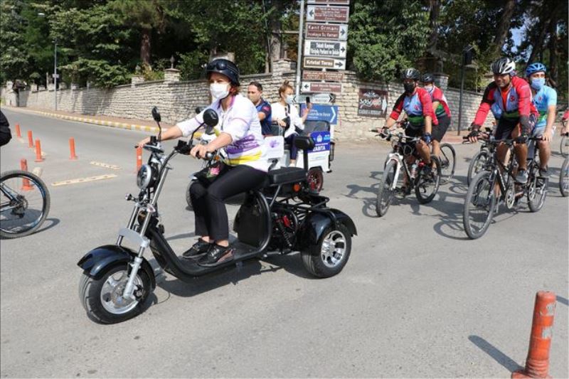 Belediye başkanının yeni makam aracı elektrikli motosiklet